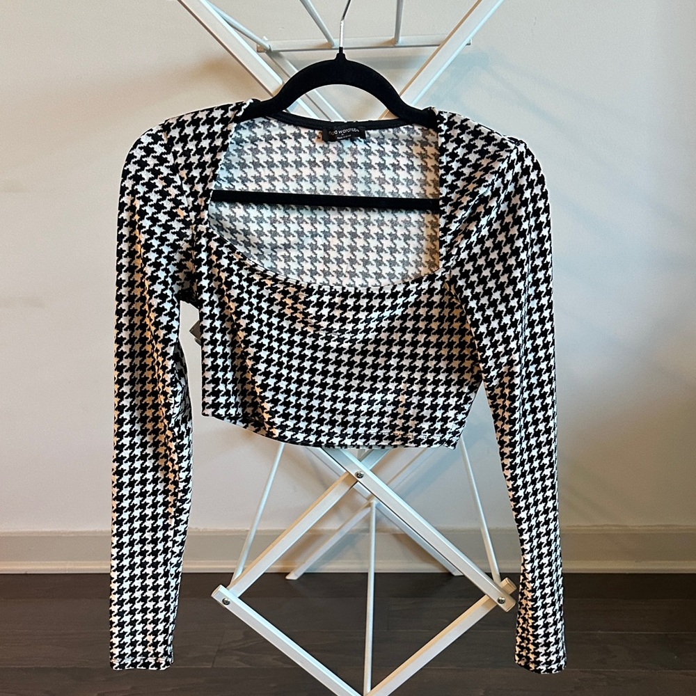 Naked Wardrobe Black and White Houndstooth Crop Top